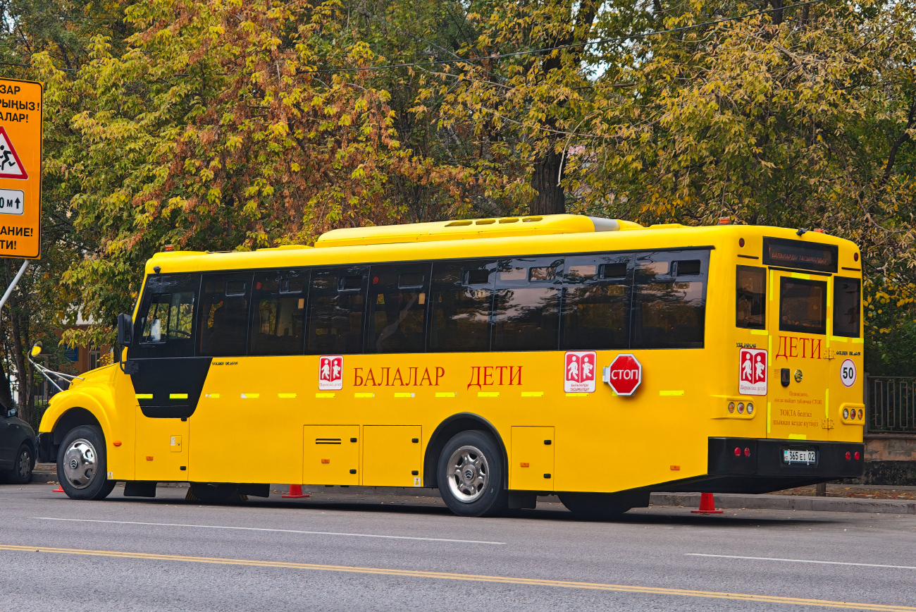 Almaty, Golden Dragon XML6101J15 (Hyundai Trans Auto) # 365 EI 02