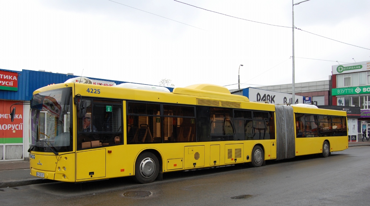 Kyiv, MAZ-215.069 # 4225