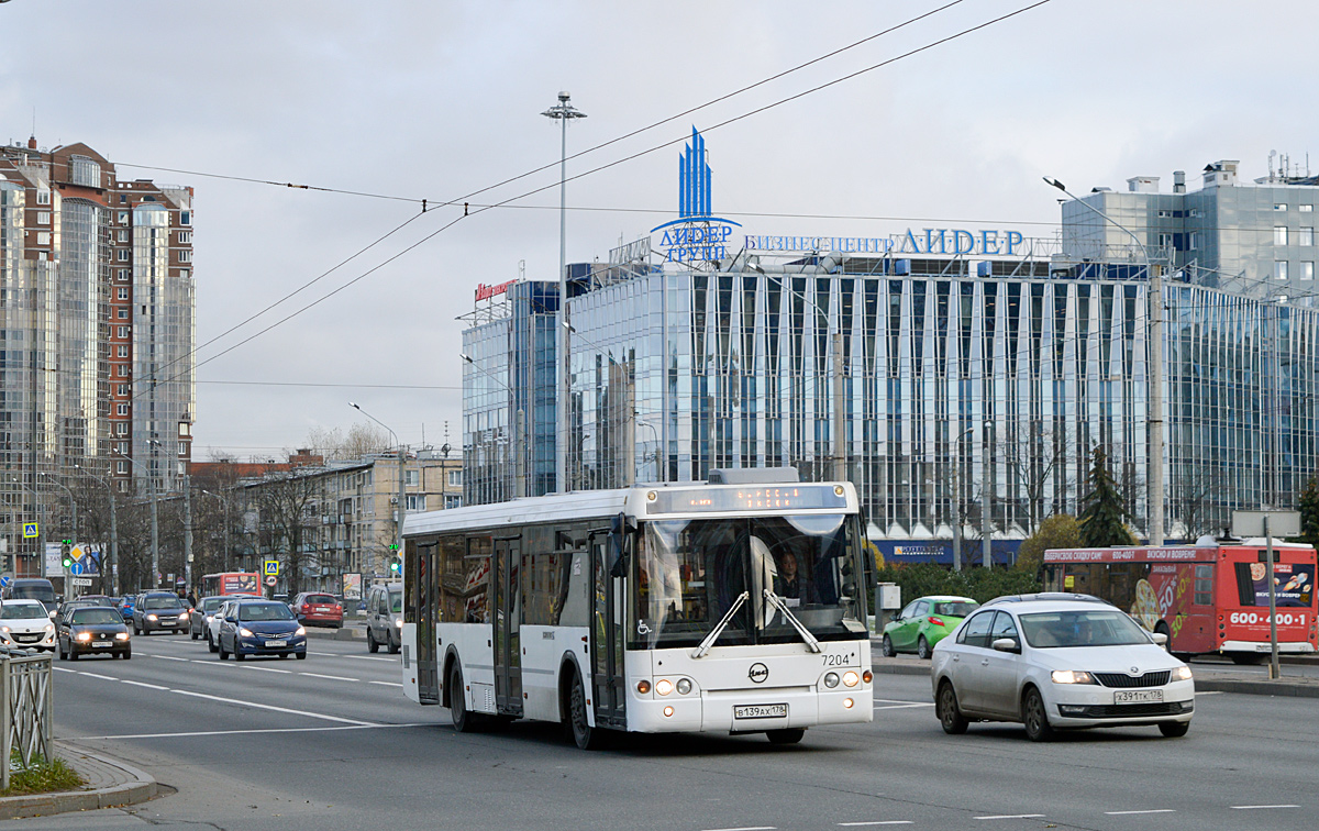 Saint Petersburg, LiAZ-5292.20 # 7204
