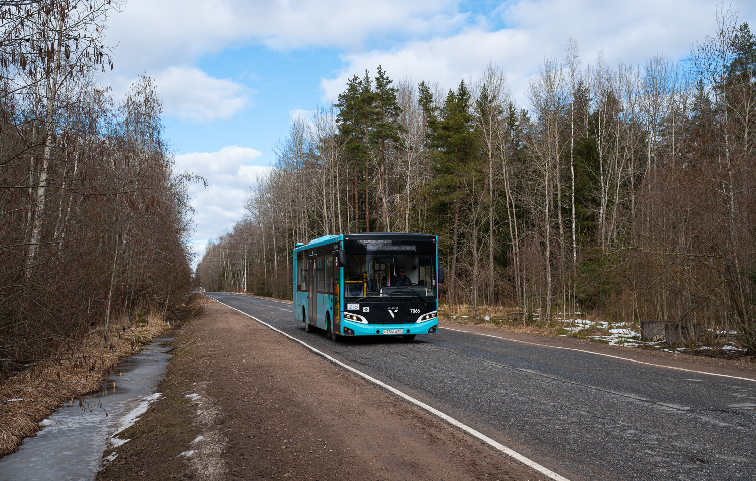 Saint Petersburg, Volgabus-4298.G4 (LNG) Nr. 7066