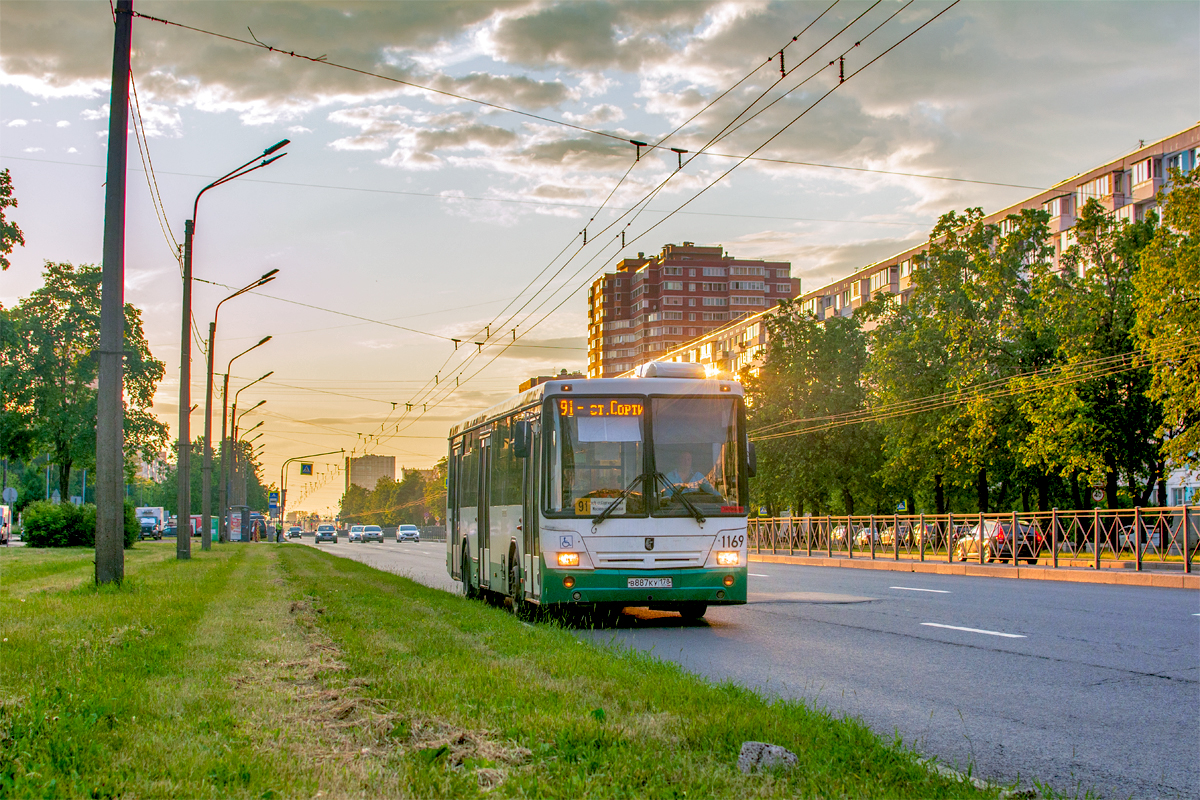 Saint Petersburg, NefAZ-52994-10 # 1169