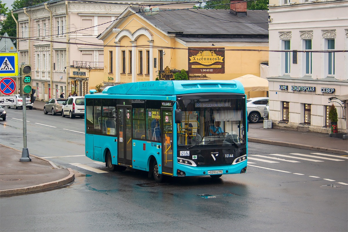 Saint Petersburg, Volgabus-4298.G4 (CNG) # 10144