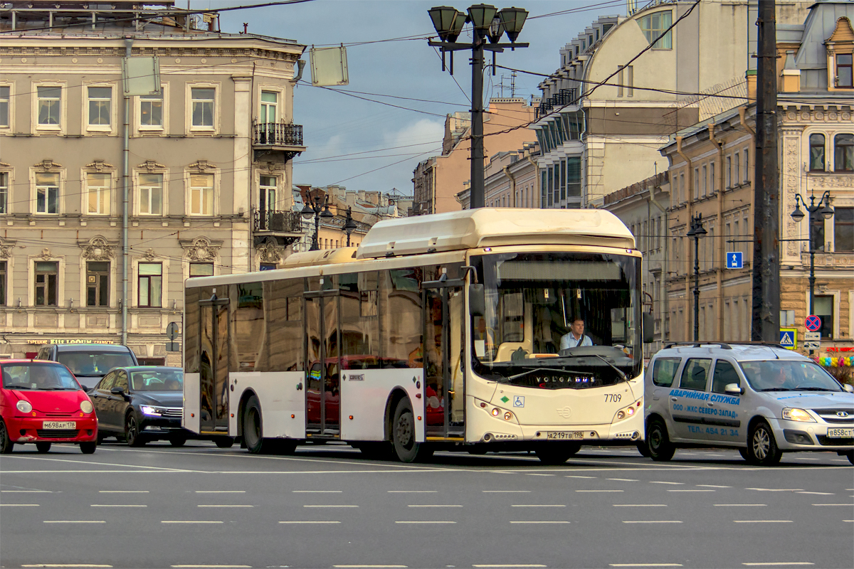Saint Petersburg, Volgabus-5270.G0 # 7709