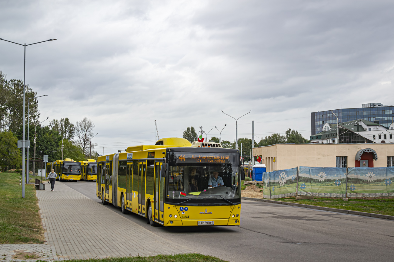 Minsk, MAZ-215.069 # 023744
