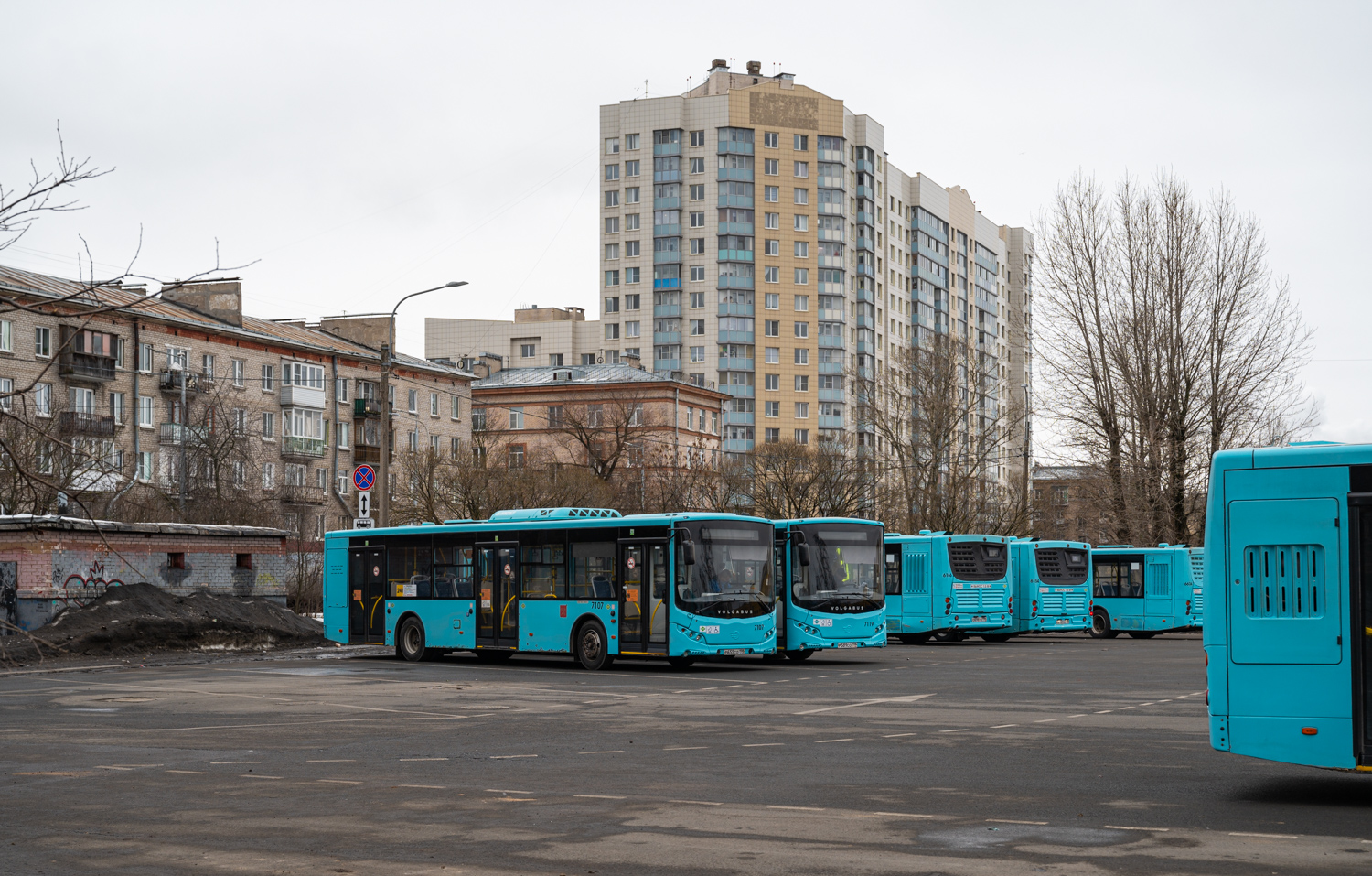 Saint Petersburg, Volgabus-5270.G4 (LNG) # 7107
