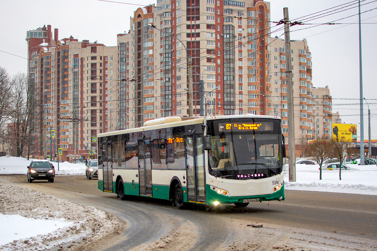 Saint Petersburg, Volgabus-5270.00 # 5380