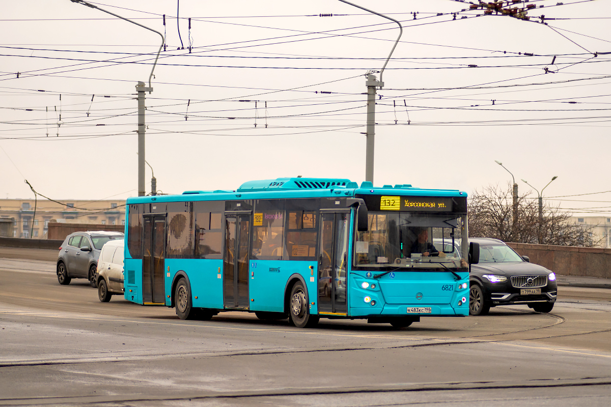 Saint Petersburg, LiAZ-5292.65 # 6821