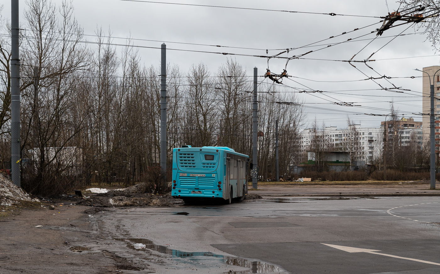 Saint Petersburg, Volgabus-5270.G2 (LNG) # 6450