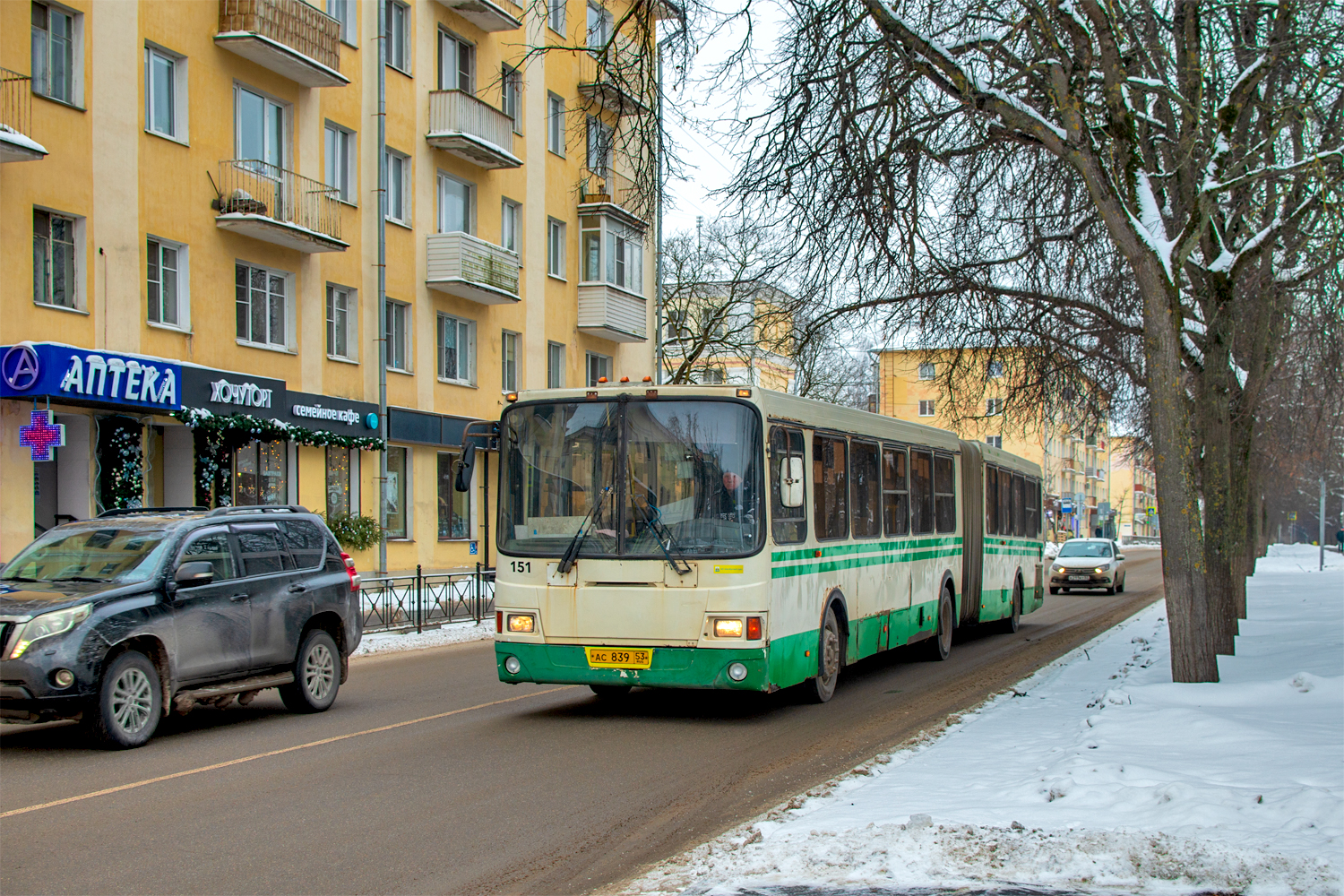 Veliky Новгород, LiAZ-6212.00 # 151