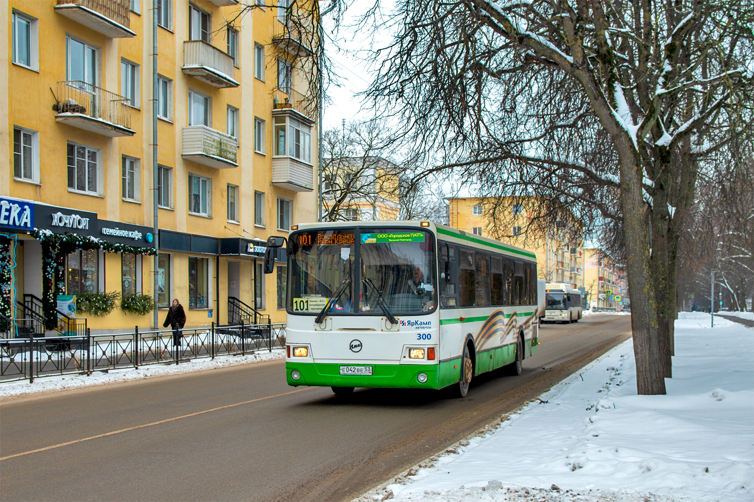 Veliky Новгород, LiAZ-5256.53 # 300
