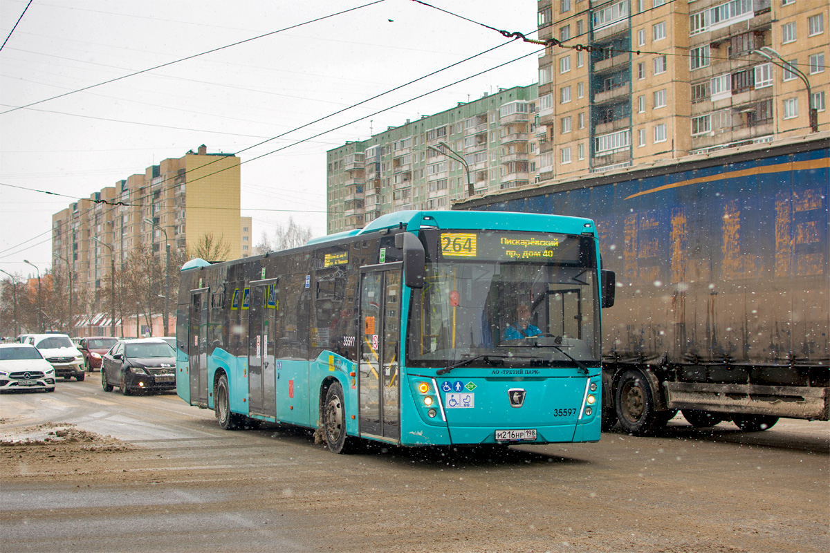 Saint Petersburg, NefAZ-5299-40-57 (LNG) # 35597