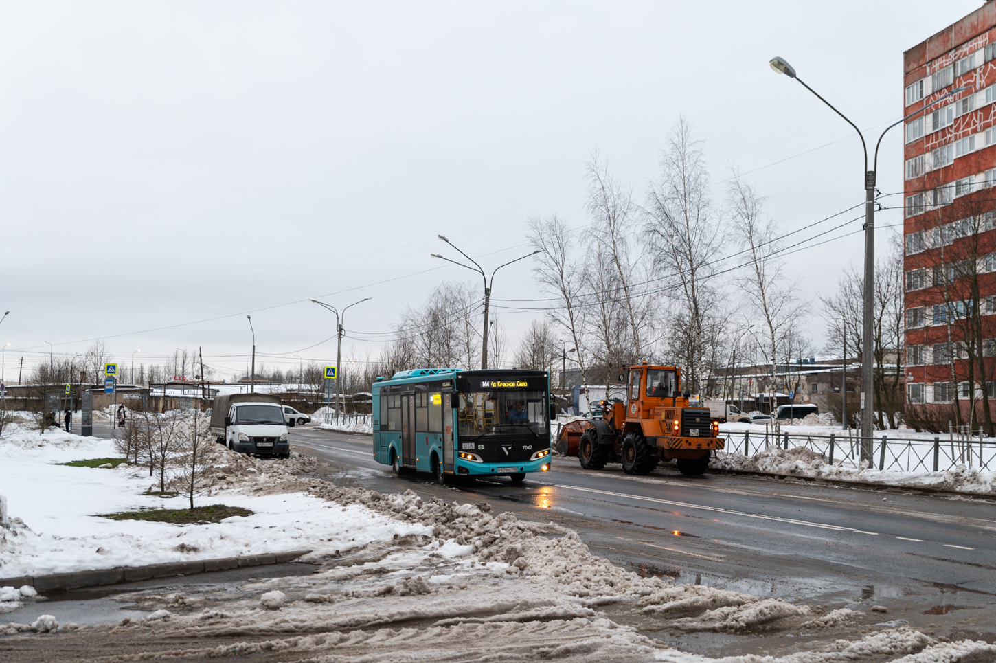 Saint Petersburg, Volgabus-4298.G4 (LNG) # 7047
