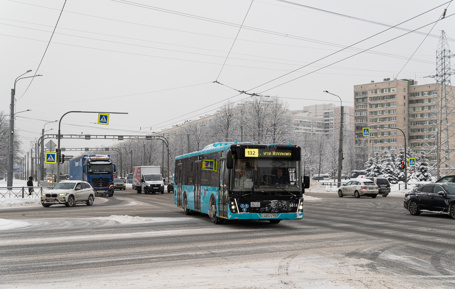 Saint Petersburg, LiAZ-5292.65 # 6814