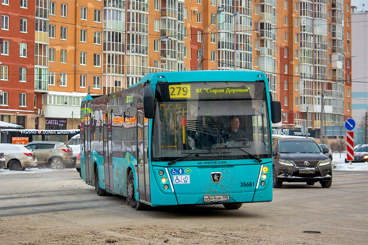 Saint Petersburg, NefAZ-5299-40-57 (LNG) # 35681