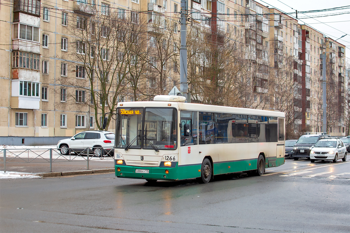 Saint Petersburg, NefAZ-52994-10 # 1266
