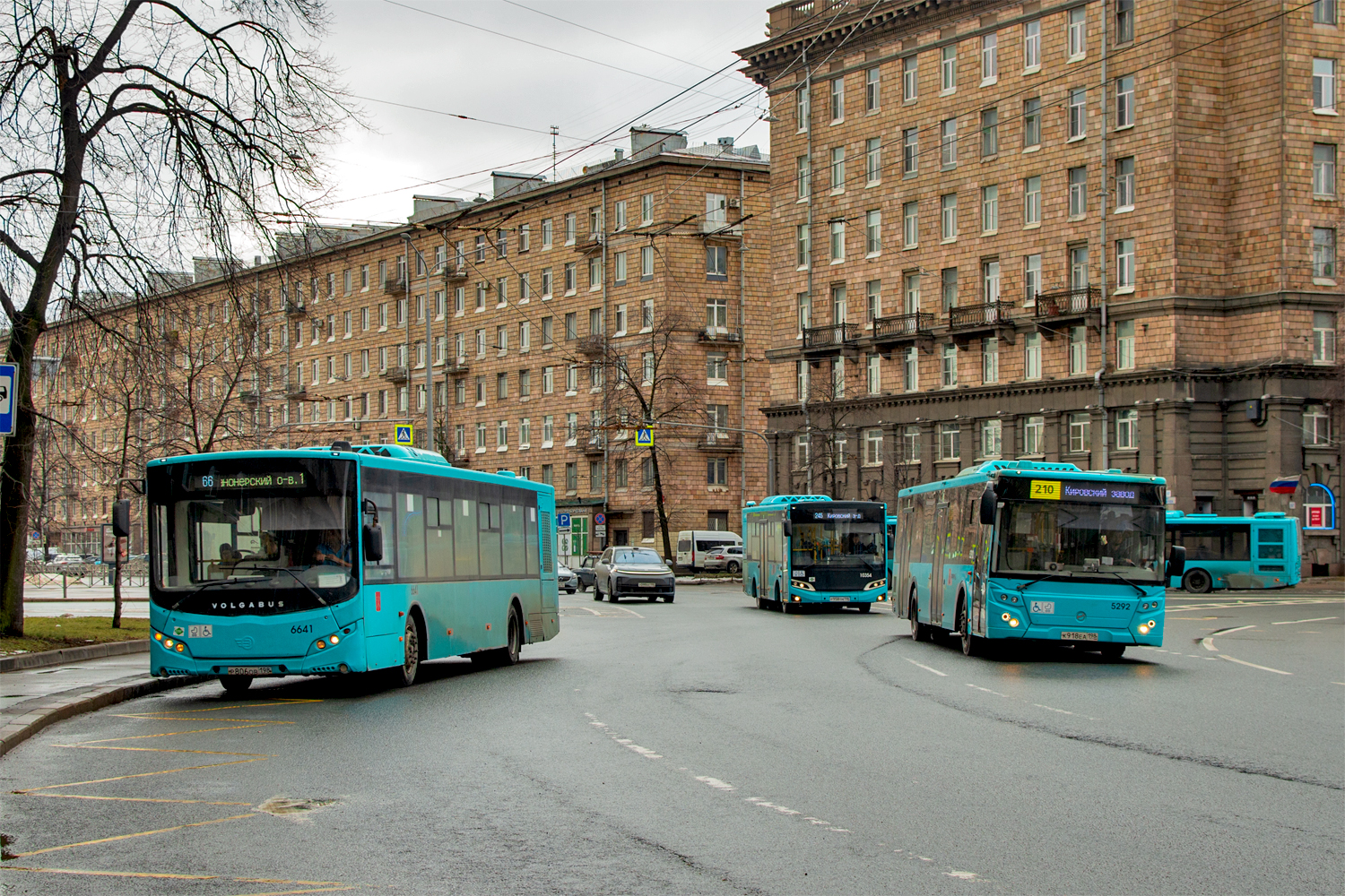 Saint Petersburg, Volgabus-5270.G4 (LNG) # 6641; Saint Petersburg, Volgabus-4298.G4 (LNG) # 10354; Saint Petersburg, LiAZ-5292.65 # 5292