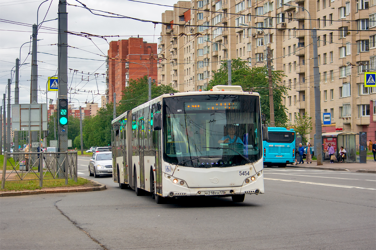 Saint Petersburg, Volgabus-6271.00 # 5454