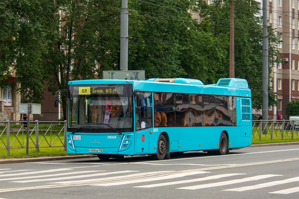 Saint Petersburg, MAZ-203.945 # 38068