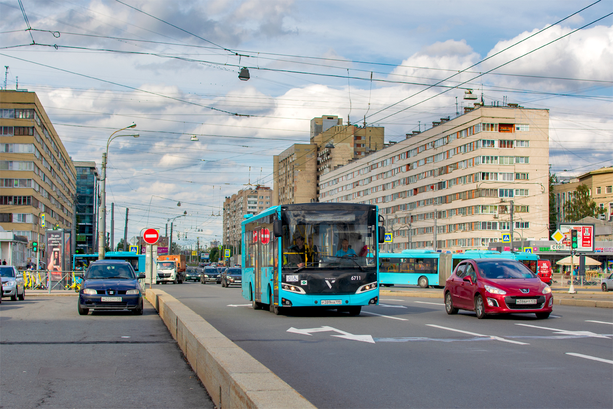 Saint Petersburg, Volgabus-4298.G4 (LNG) # 6711