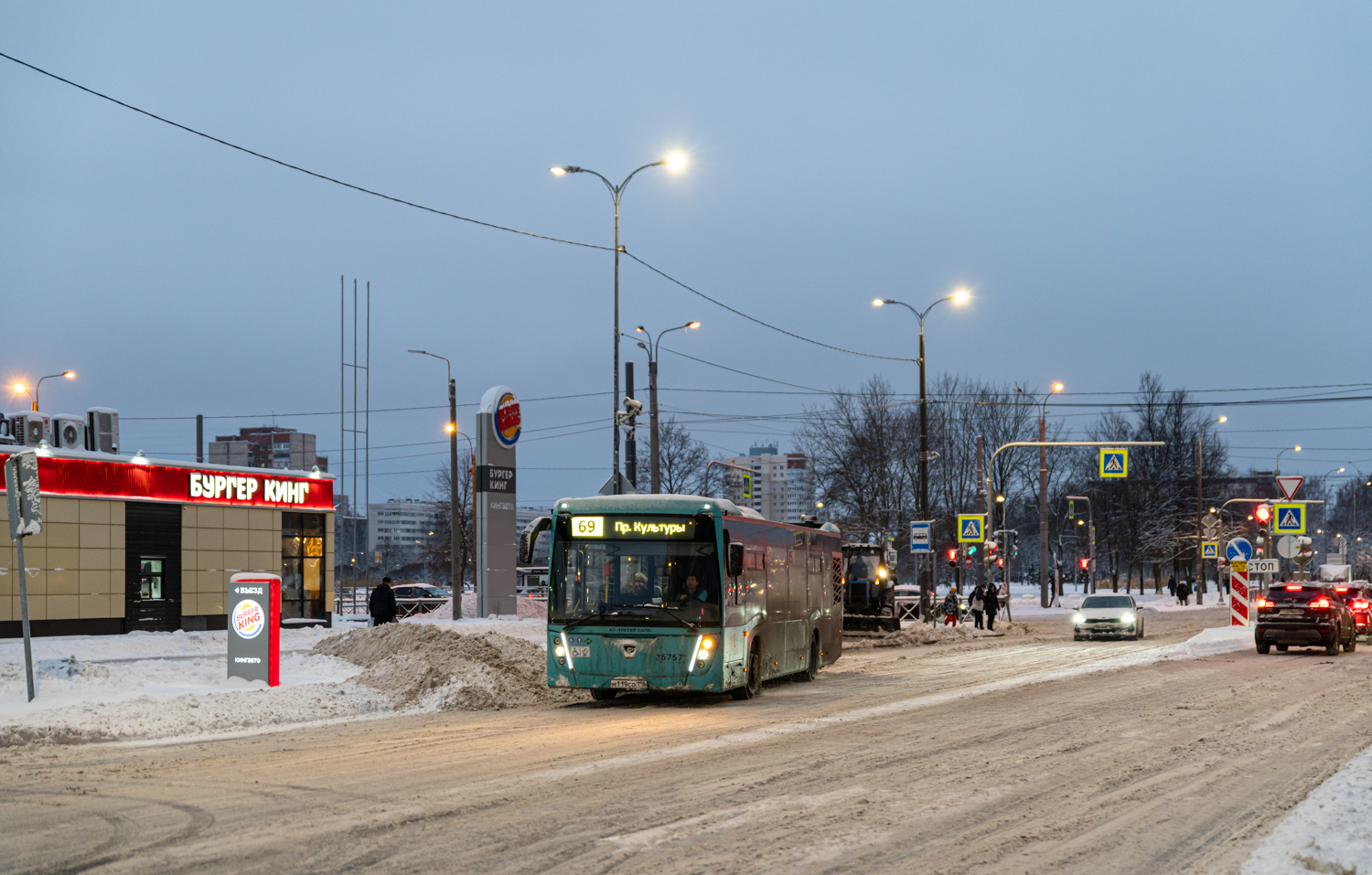 Saint Petersburg, NefAZ-5299-40-57 (LNG) # 35757
