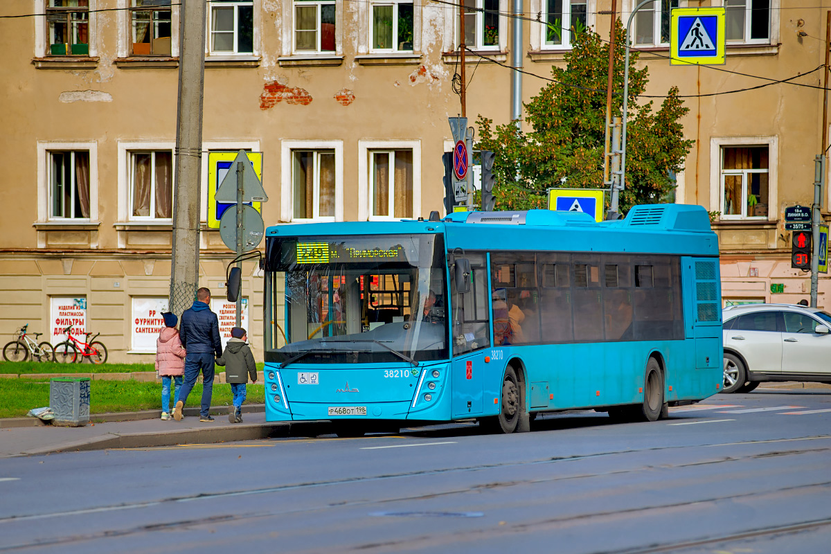 Saint Petersburg, MAZ-203.947 # 38210