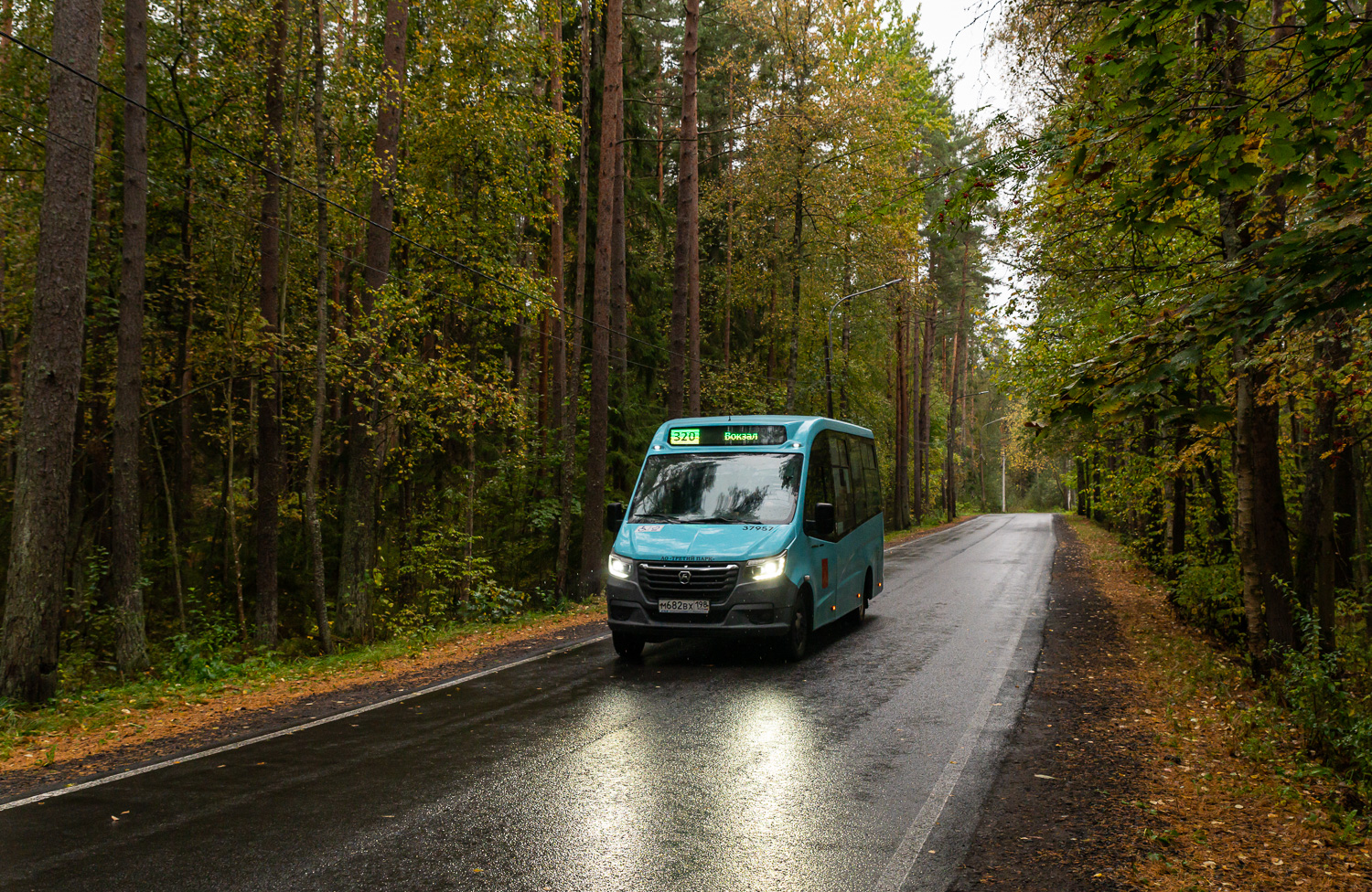 Saint Petersburg, GAZ-A68R52 City # 37957