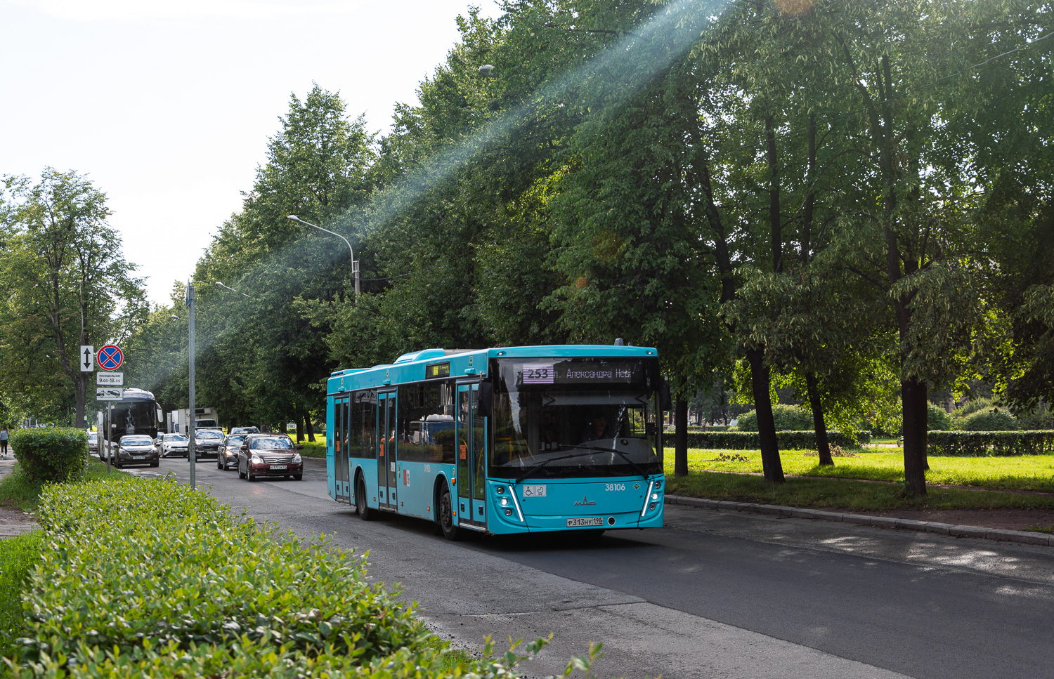 Saint Petersburg, MAZ-203.947 # 38106