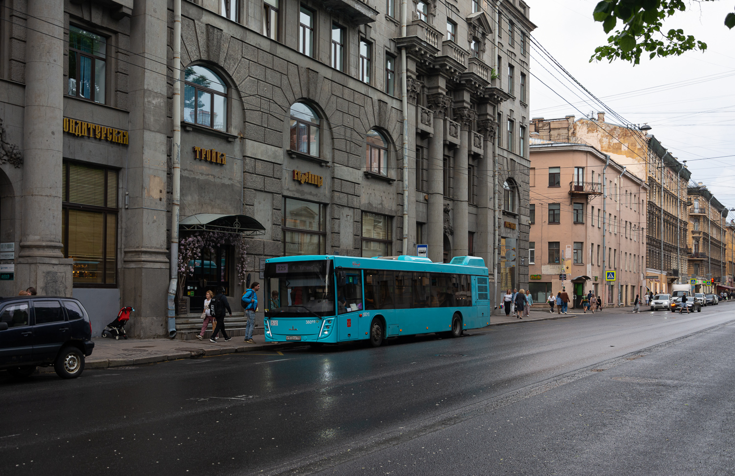 Saint Petersburg, MAZ-203.945 # 38011