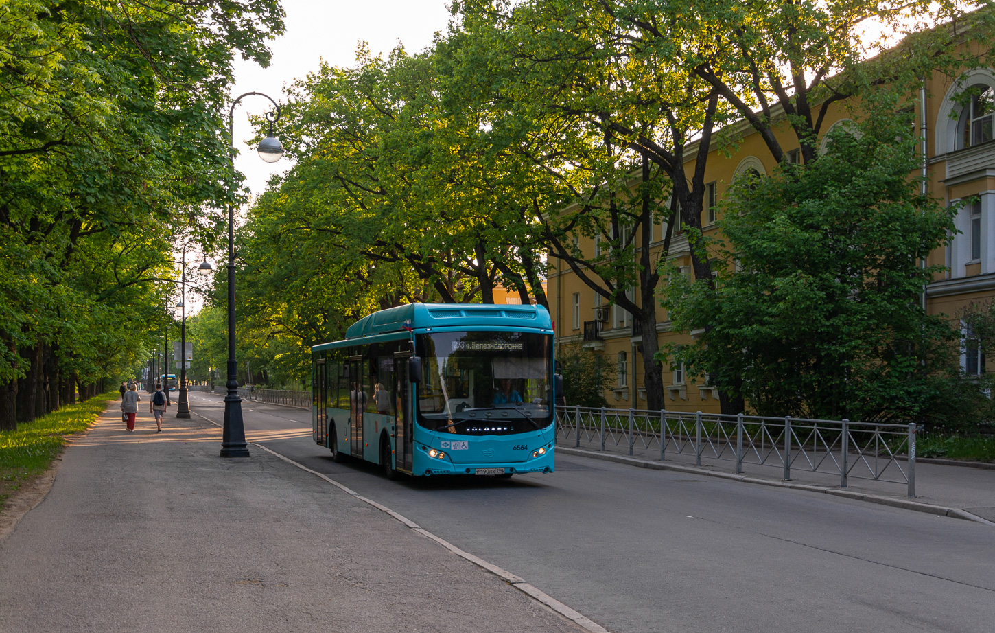 Saint Petersburg, Volgabus-5270.G4 (CNG) # 6564