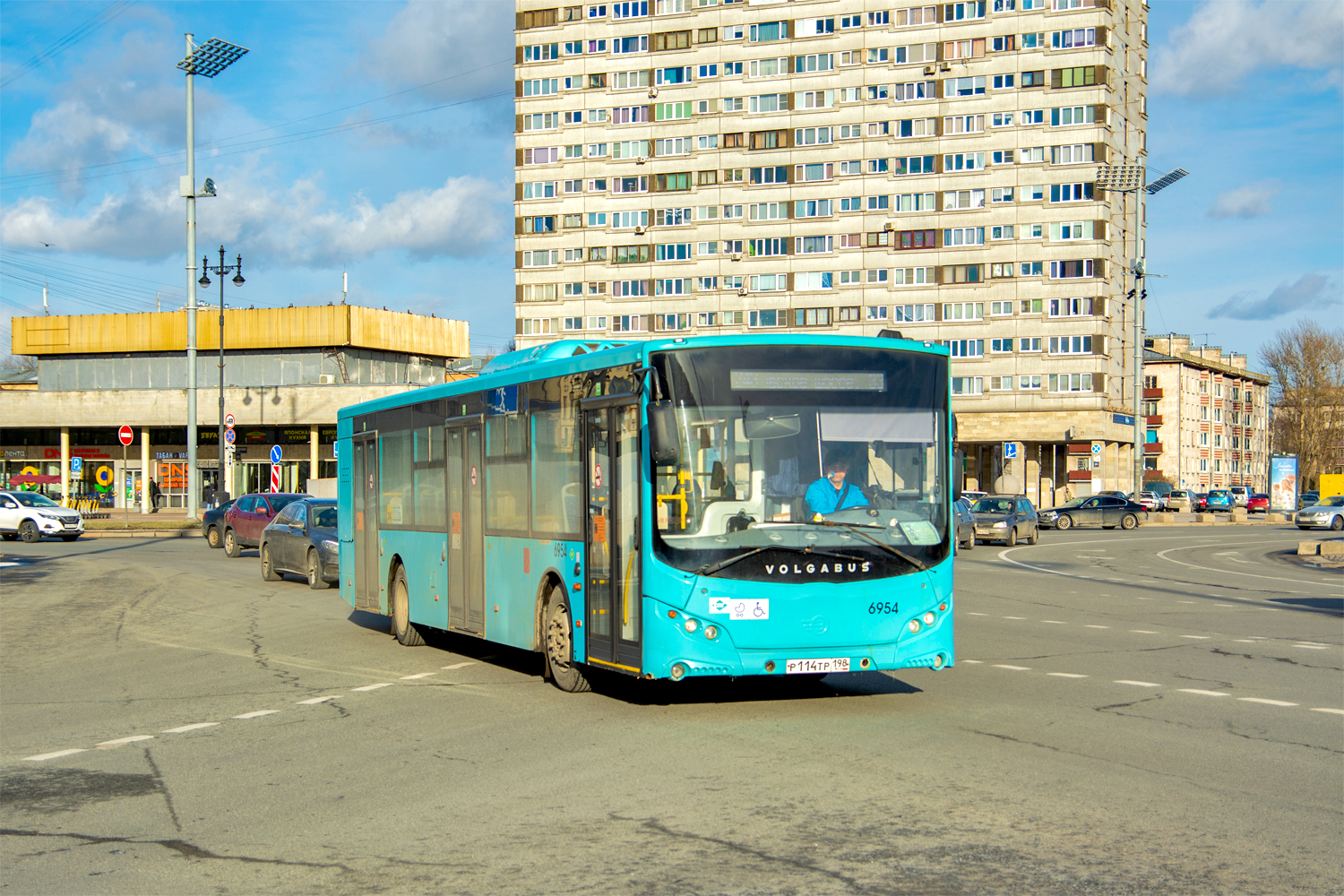 Saint Petersburg, Volgabus-5270.G4 (LNG) # 6954