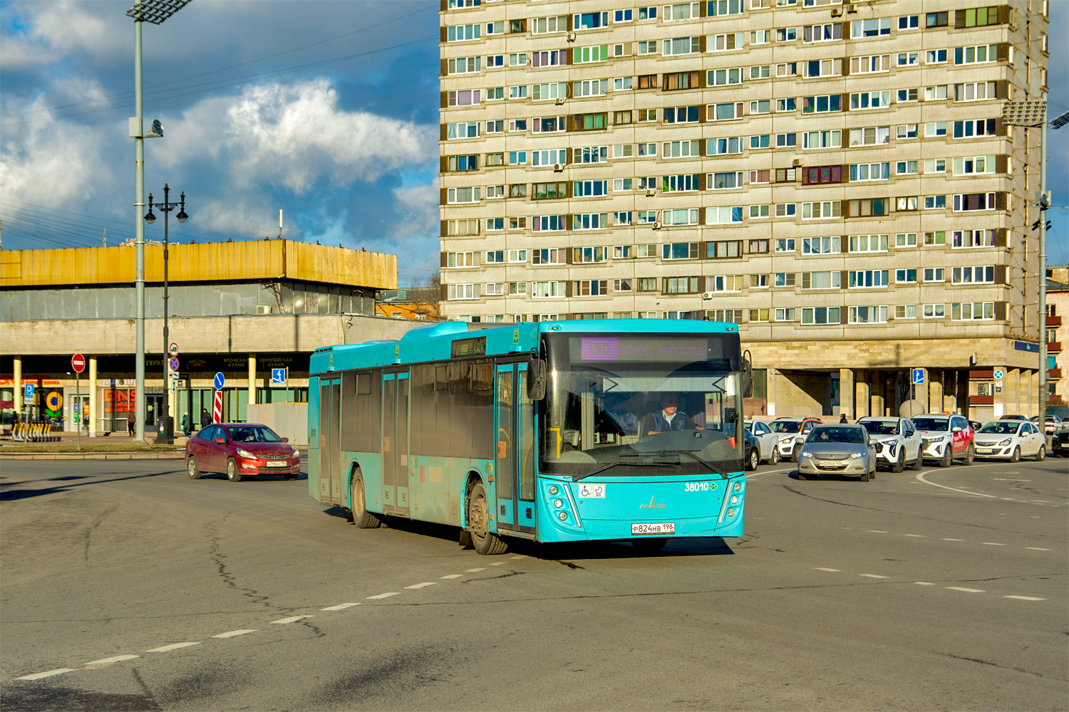 Saint Petersburg, MAZ-203.945 # 38010