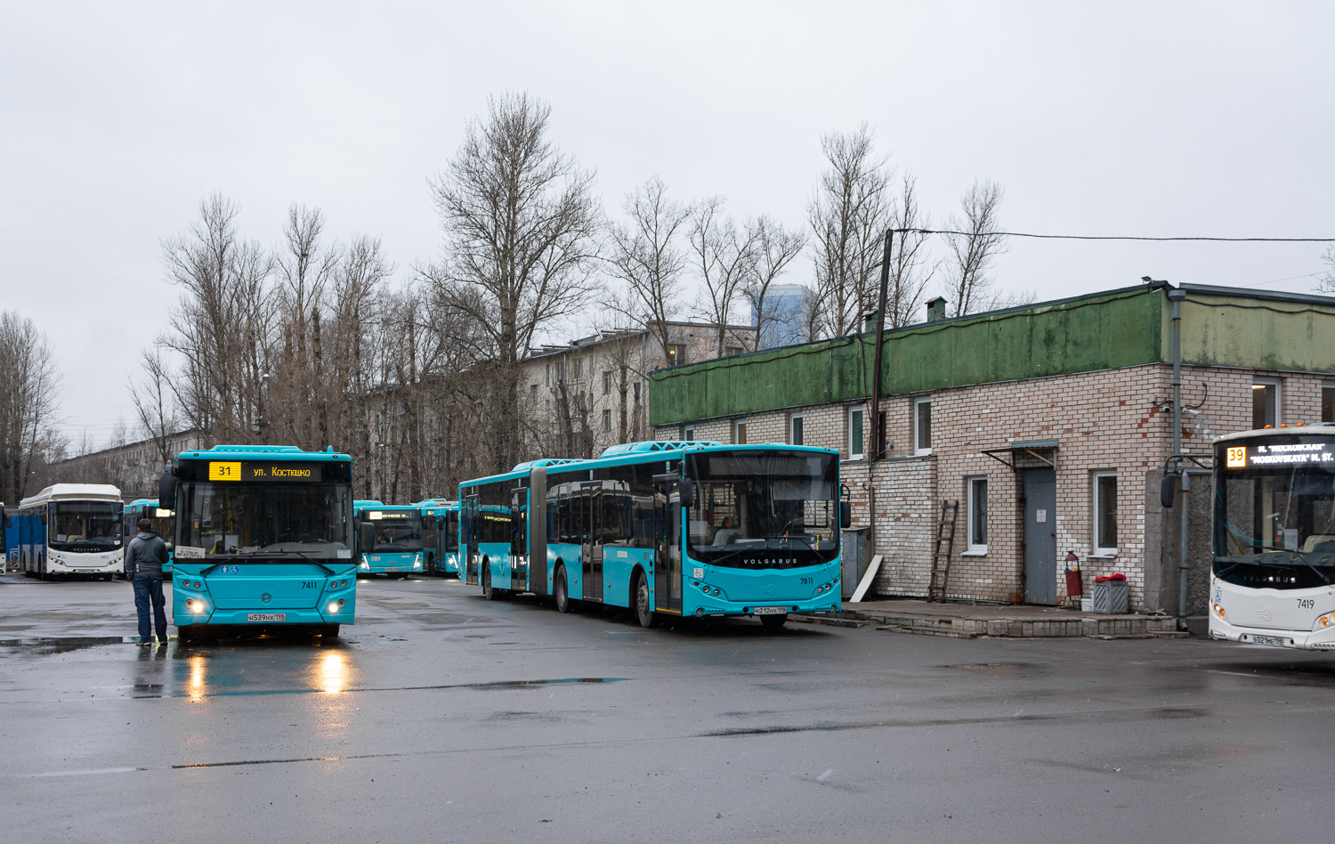 Saint Petersburg, Volgabus-6271.02 # 7811