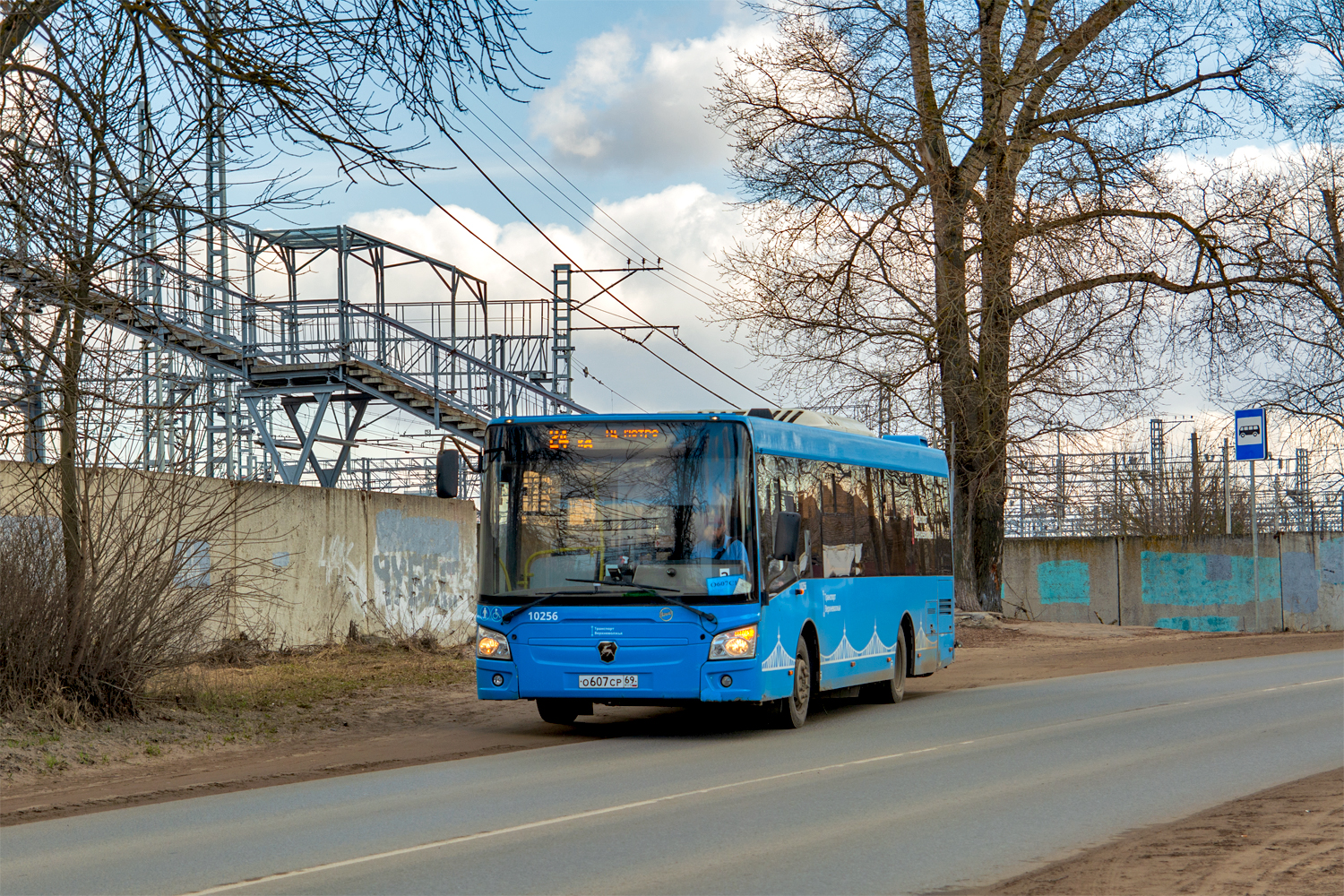 Tver, LiAZ-4292.60 # 10256
