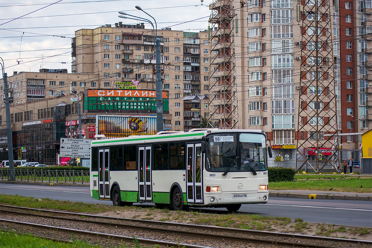 Saint Petersburg, LiAZ-5293.60 # 3621