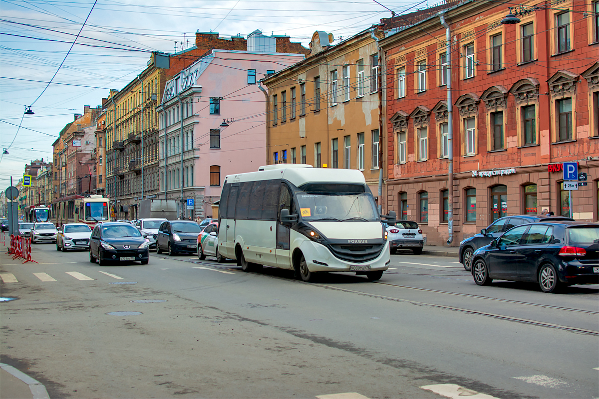Saint Petersburg, FOX-2250 # У 039 ТА 178