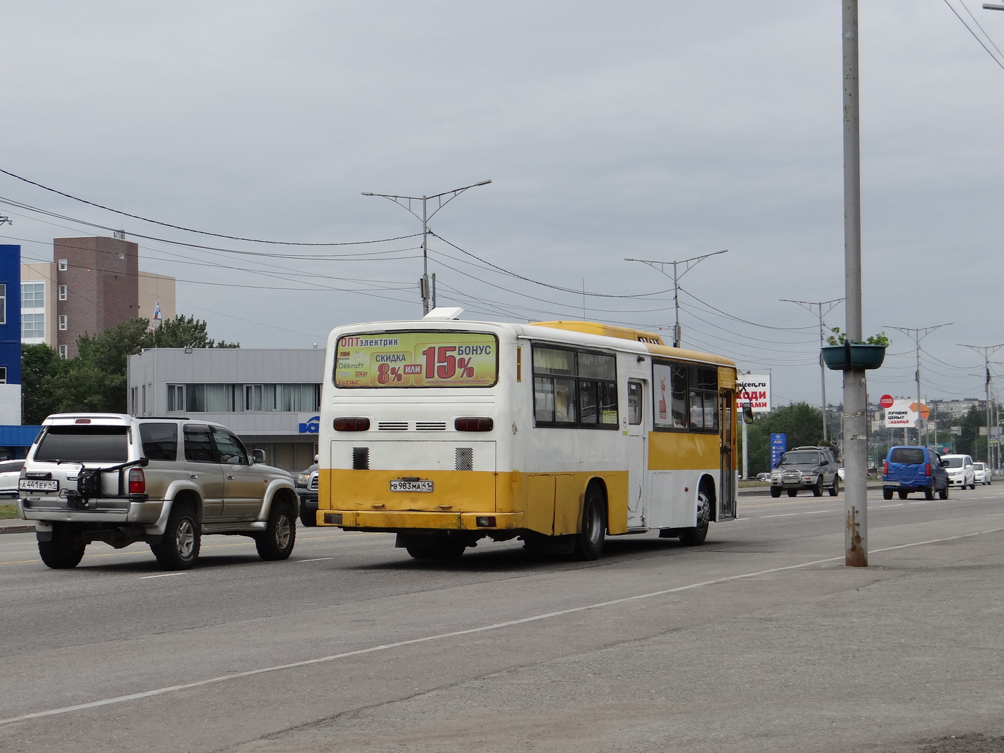 Petropavlovsk-Kamchatsky, Daewoo BS106 Royal City (Busan) # 719