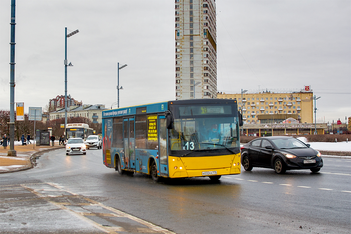 Saint Petersburg, MAZ-206.067 # В 032 КК 178