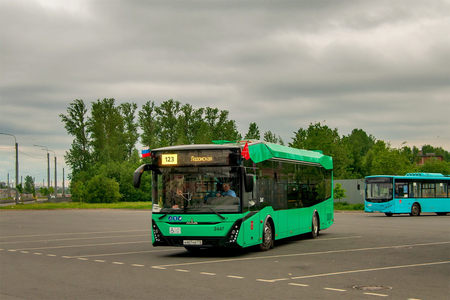 Saint Petersburg, MAZ-303.E23 # 2447