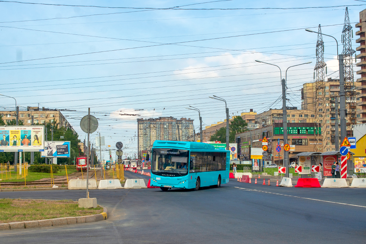 Saint Petersburg, Volgabus-5270.G2 (CNG) # 5977
