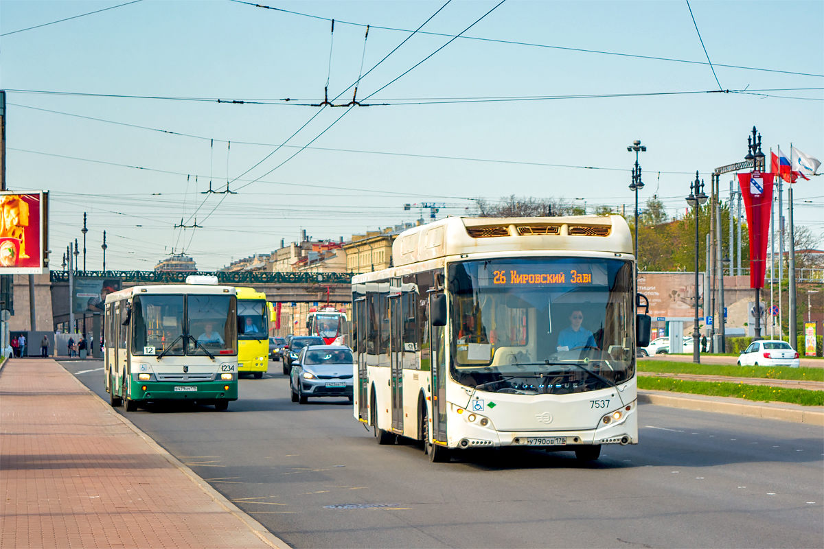Saint Petersburg, NefAZ-52994-40-42 # 1234; Saint Petersburg, Volgabus-5270.G2 (CNG) # 7537
