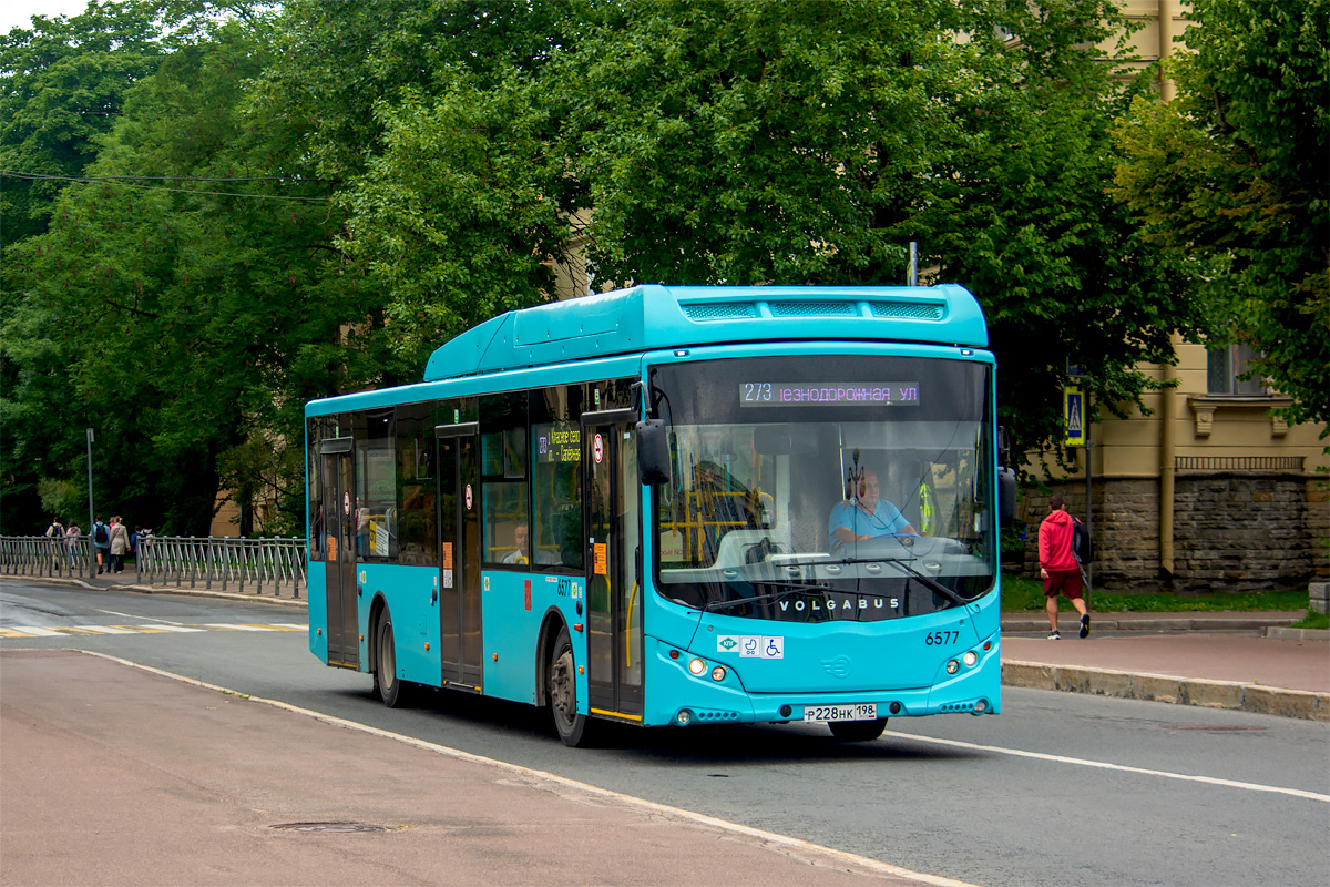 Saint Petersburg, Volgabus-5270.G4 (CNG) # 6577