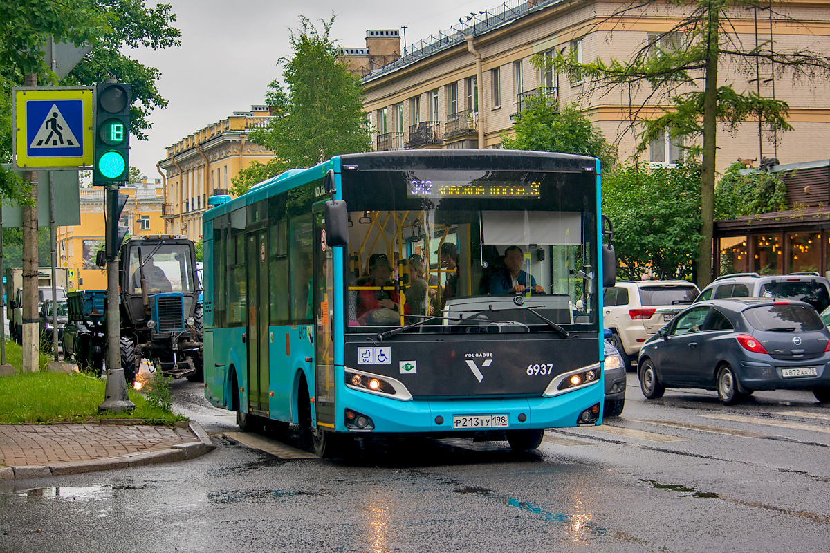 Saint Petersburg, Volgabus-4298.G4 (LNG) # 6937
