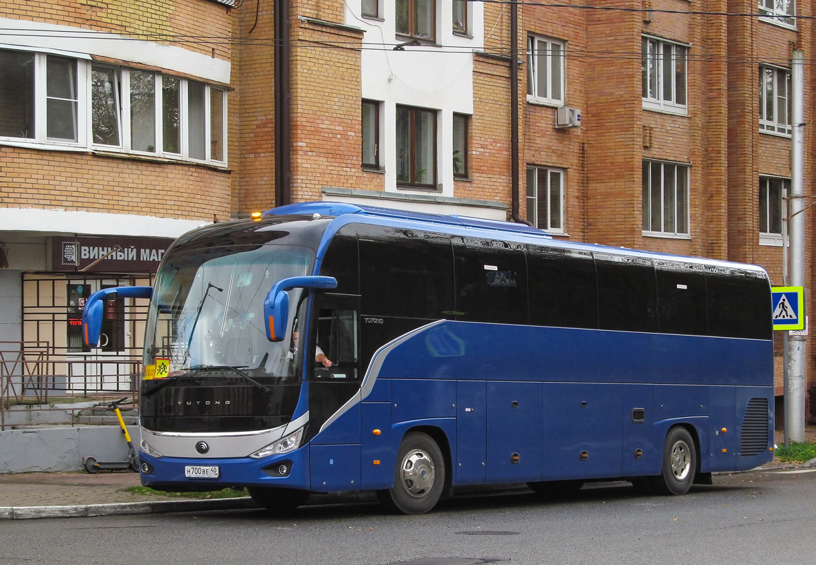 Малоярославец, Yutong C12PRO (ZK6128H) № Н 700 ВЕ 40