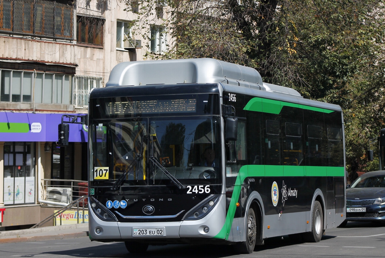 Almaty, Yutong ZK6890HGQ (QazTehna) # 2456