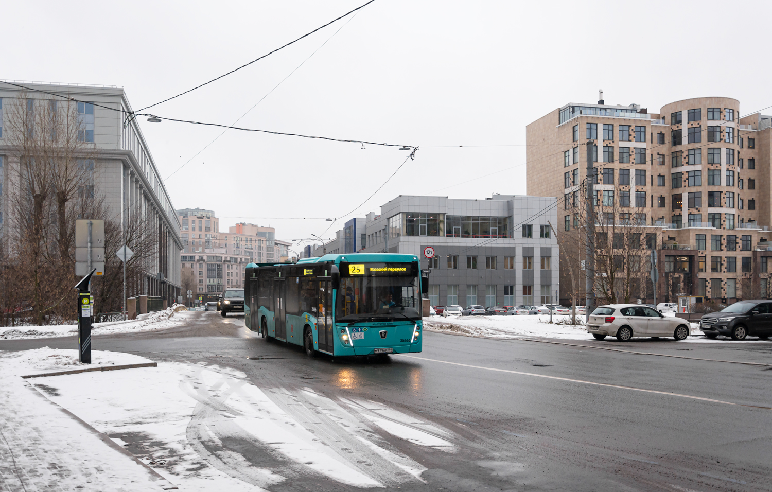 Saint Petersburg, NefAZ-5299-40-57 (LNG) # 35666