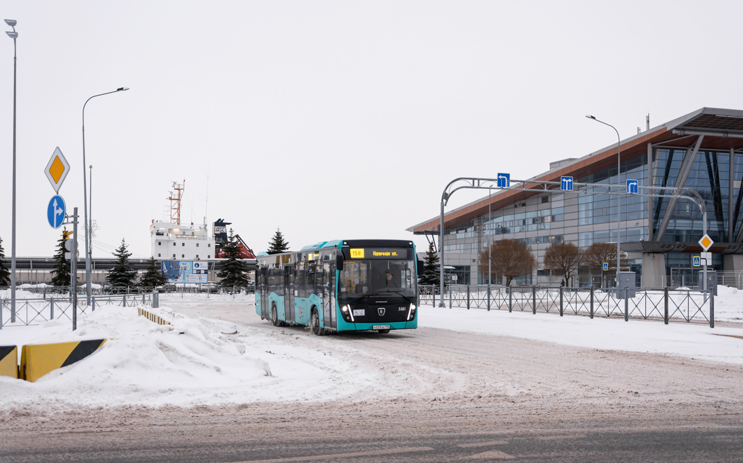 Saint Petersburg, NefAZ-5299-40-52 # 3381