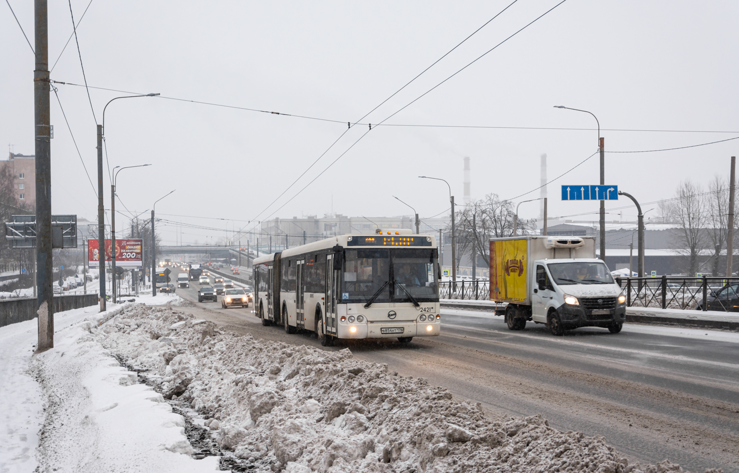 Saint Petersburg, LiAZ-6213.20 # 2421