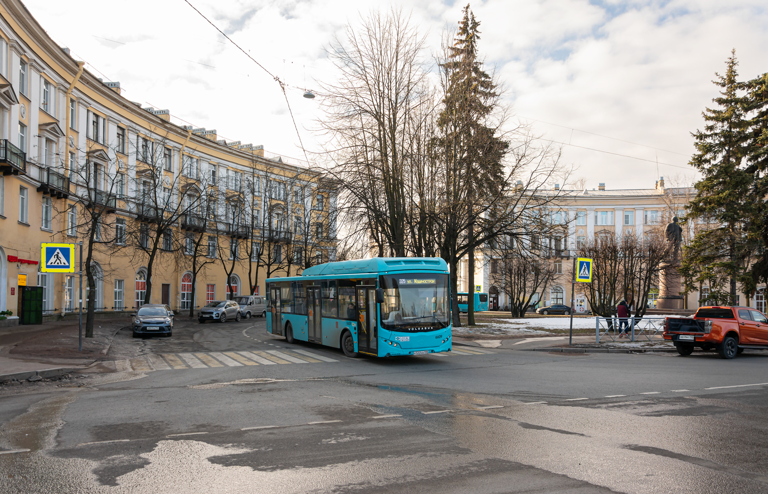 Saint Petersburg, Volgabus-5270.G4 (CNG) # 6609