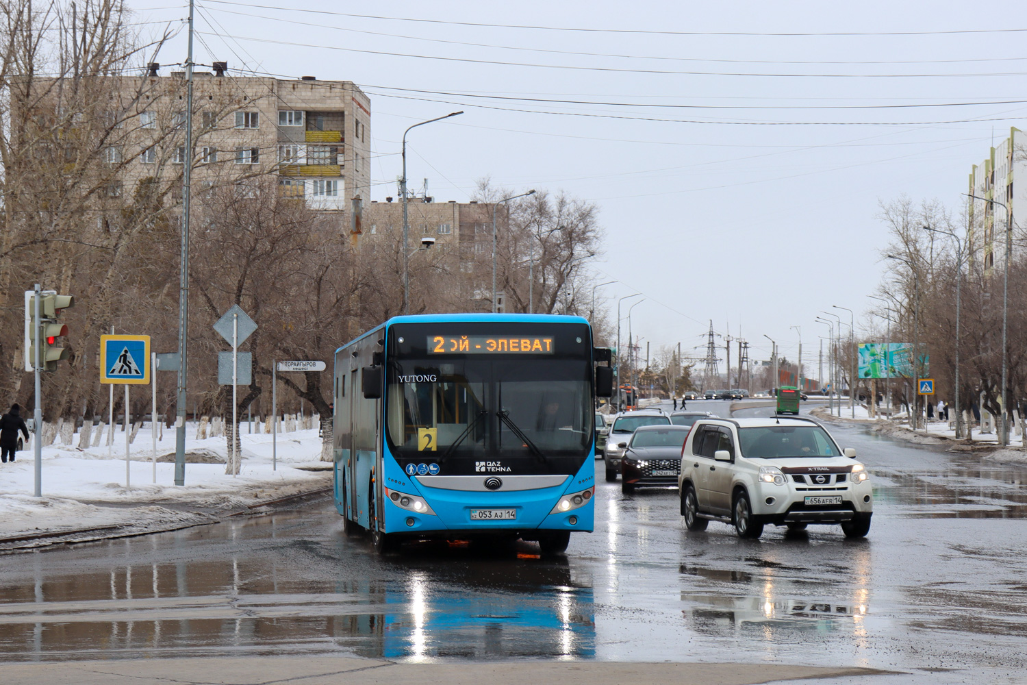 Pavlodar, Yutong ZK6118HGA (QazTehna) # 053 AJ 14