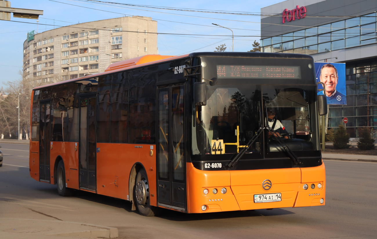 Pavlodar, Golden Dragon XML6125CR (Hyundai Trans Auto) # G2-6070
